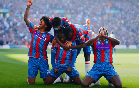 0-1！前曼联门将一战封神 曼城惨遭爆冷 大黑马问鼎120年队史首冠