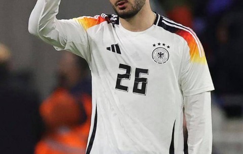 告别，曼联！5000万废柴火速离队，下家确定！1亿德甲双星空降红魔