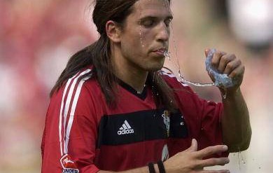 从世青赛的美男子到德甲的双重人生：普拉特森的华丽转身