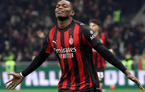 一场1-0让榜首易主，意甲豪强12轮不败，力压罗马登顶