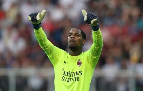 意甲媒体透露：米兰跟迈尼昂续约已达成口头协议，续约2年加一年选择权