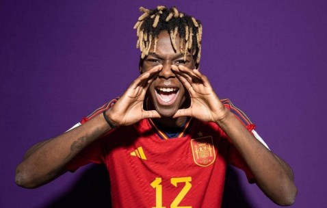 7000万欧元！巴萨引援再现惊喜，米兰愿意放人，意甲超级前锋将加盟