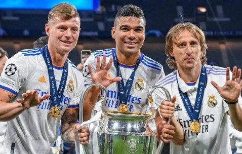 深度对比C罗与姆巴佩：为何同样依赖队友助攻，皇马战绩却大相径庭？