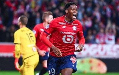 法甲焦点战：里尔主场阻击巴黎圣日耳曼，争冠与欧战资格双线激战