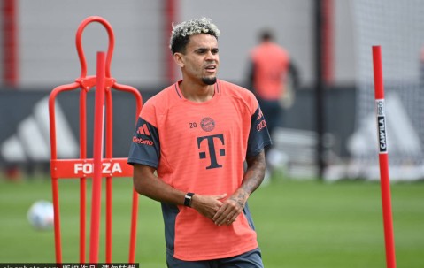 德甲球队拜仁慕尼黑备战新赛季</title>
        
    <title>德甲球队拜仁慕尼黑备战新赛季