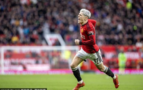 那不勒斯认为曼联影响加纳乔发挥 愿出4500万镑解救他