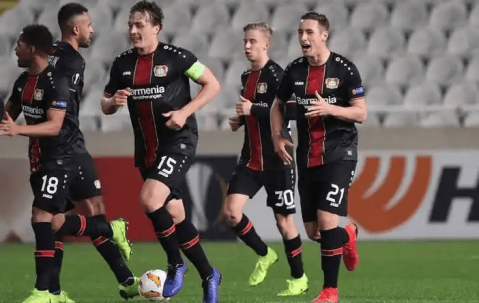 欧冠生死卡位！巴黎主场死磕纽卡，伤病与反击定命运