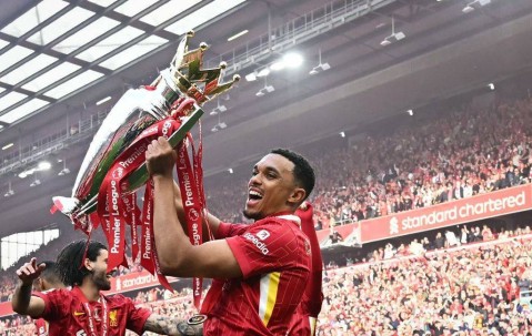 体坛联播｜曼联3比1击败中国香港，U16国足遭越南队绝平