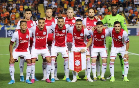 荷甲欧冠资格卡位战！阿贾克斯主场迎战阿尔克马尔：上游劲旅谁能抢占先机？