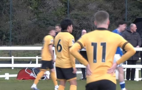 踢英甲没问题！徐彬狼队U21首秀制造进球：2次突破太惊艳