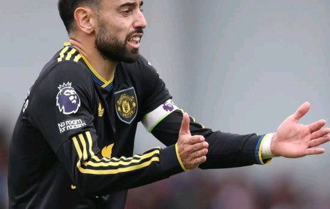 曝B费明年离开曼联已定，与库尼亚难兼容！中介对转会沙特有信心