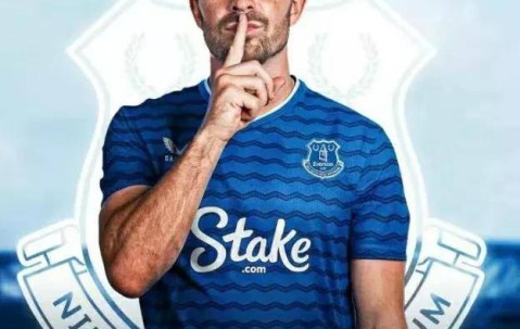 上树！多纳鲁马自宣离队，爆出与曼城达协议，蓝月防线已稳！