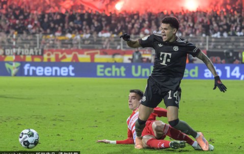 德甲第14轮：拜仁领跑积分榜，莱比锡与多特遭遇挫折！