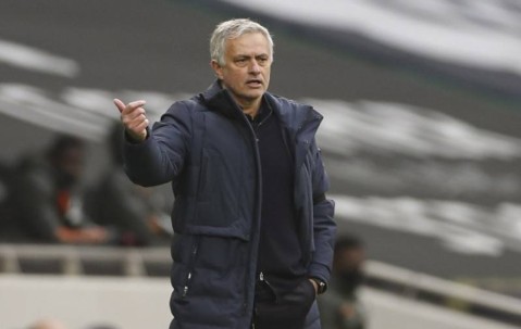 多赢一轮进欧冠！曼联弃将双双进球，穆里尼奥澄清欧冠的理念