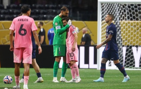 0比4不敌新科欧冠冠军 梅西与迈阿密国际世俱杯出局</title>
        
    <title>0比4不敌新科欧冠冠军 梅西与迈阿密国际世俱杯出局