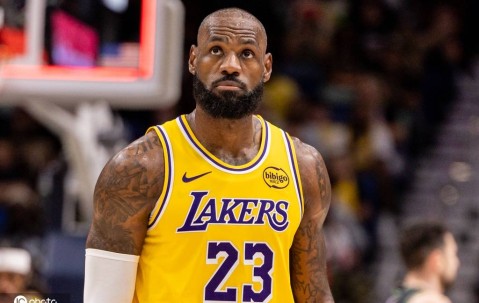 内部形势紧张！曝詹姆斯或将在休赛期离开湖人