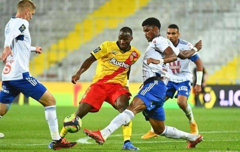 法甲：欧塞尔VS洛里昂比赛分析