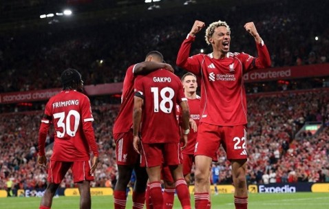 利物浦锁定：萨拉赫两大接班人，英超11场9球锋霸+德甲19岁天才！